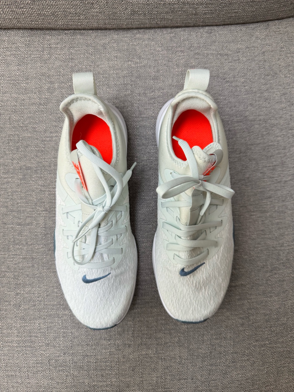 Nike Foundation Elite TR Athletic Shoes in White & Black